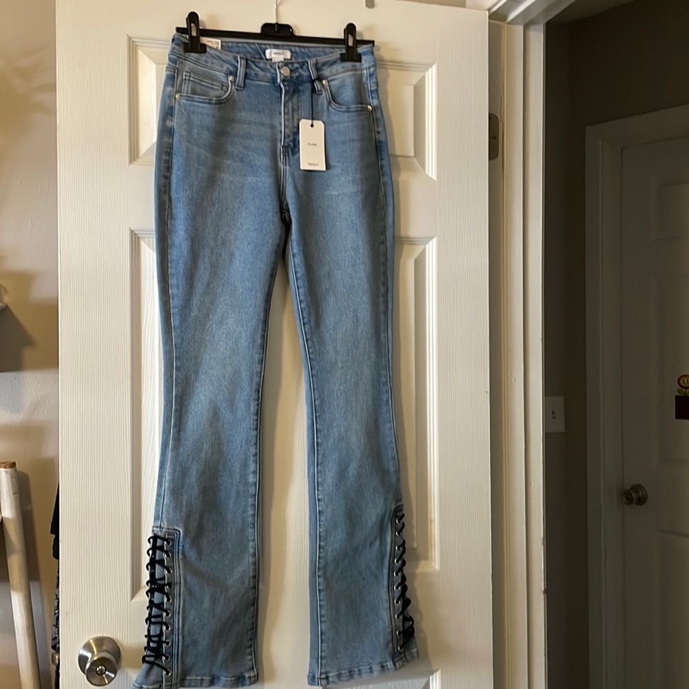 High rise flare forever 21 jeans in size 27
